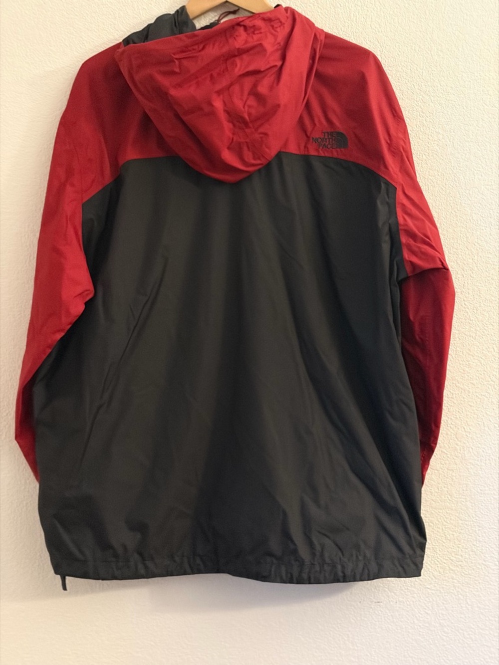 The North Face Hooded Rain Jacket - Picture 2 of 7
